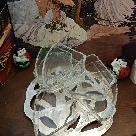 ๐บ๐ฒU.S.A. Vintage 1960 Westwood Serving ๐ฑ๐ค Dish 6 Fluted Edge Glass,Rotating! - Picture 15 of 16